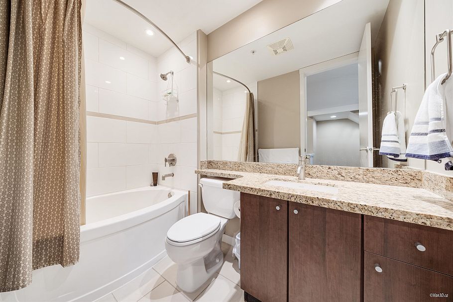 2 1863 Wesbrook Mall Vancouver, BC - 29