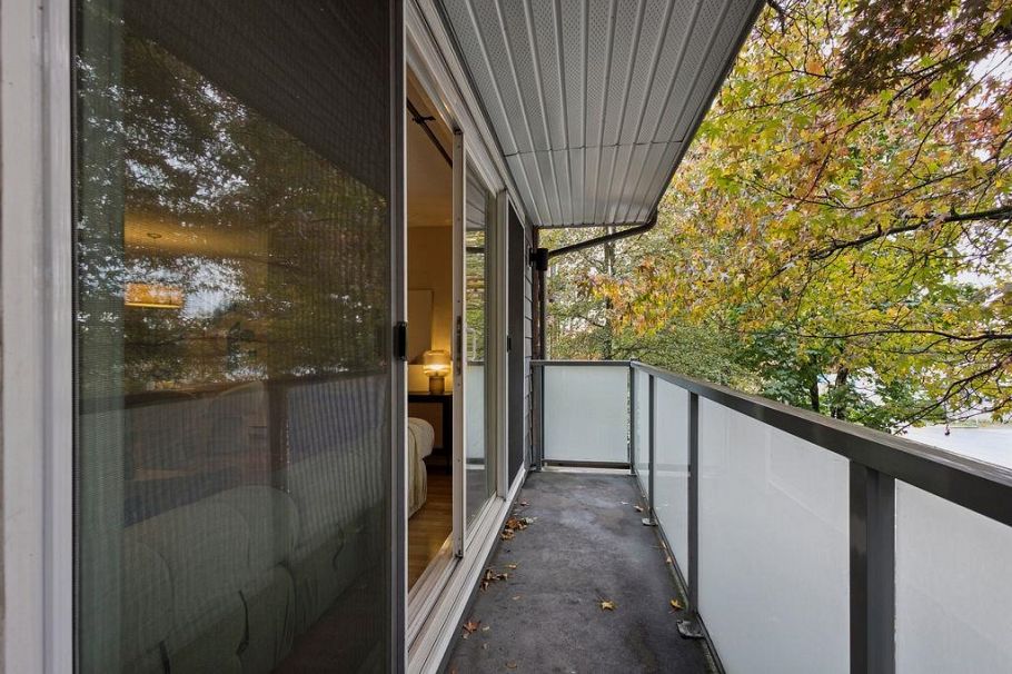 2 224 E 12th Avenue Vancouver, BC - 22