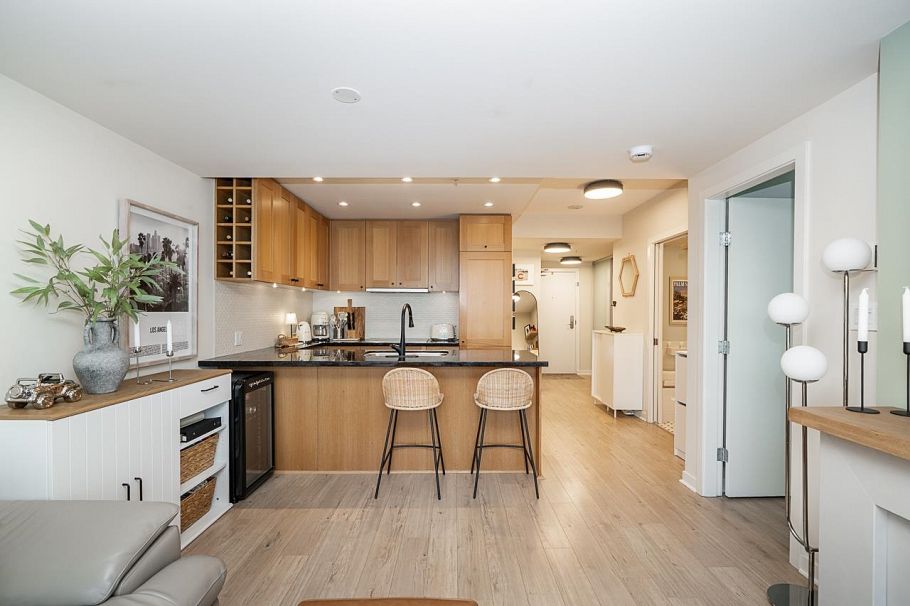801 821 Cambie Street Vancouver, BC - 11