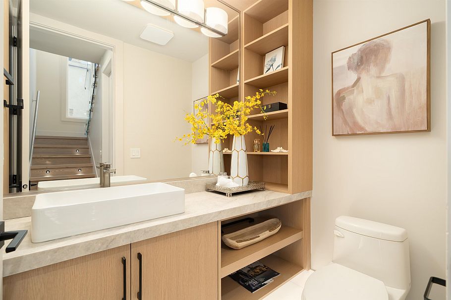 1 5023 Ross Street Vancouver, BC - 17
