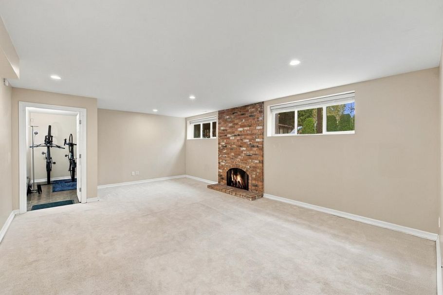 5788 Crown Street Vancouver, BC - 31