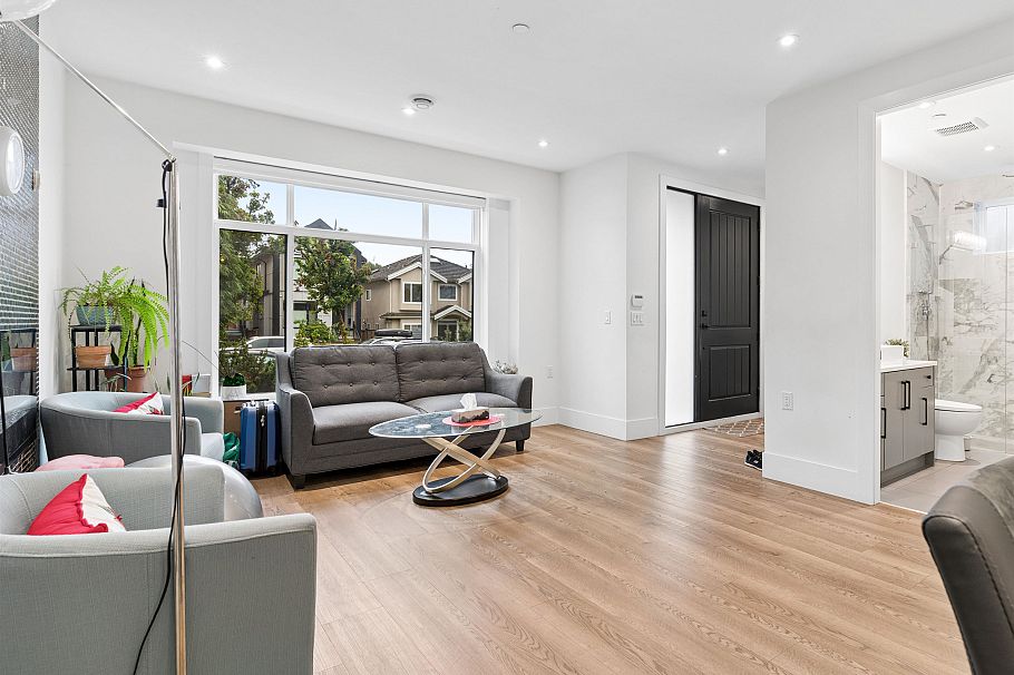 797 E 18th Avenue Vancouver, BC - 3