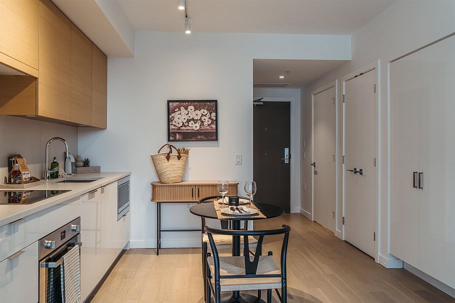 1009 1688 Pullman Porter Street Vancouver, BC - 4