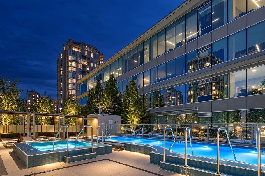 2403 125 E 14th Street North Vancouver, BC - 30