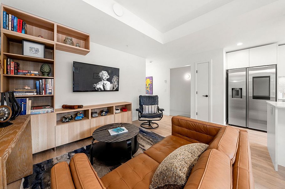 157 555 E 2nd Street North Vancouver, BC - 3