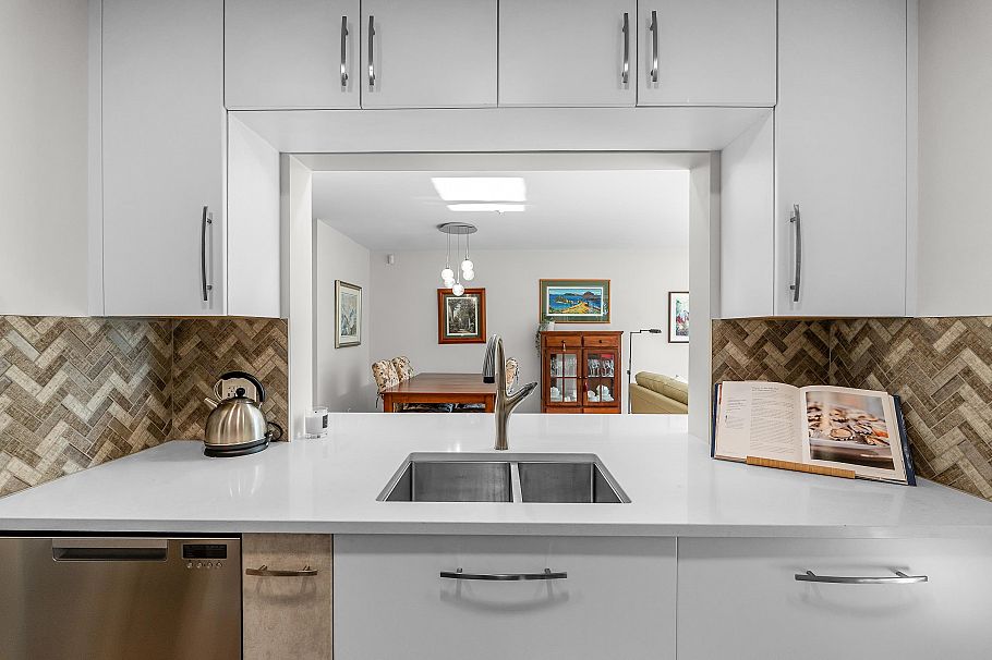 112 8450 Jellicoe Street Vancouver, BC - 13