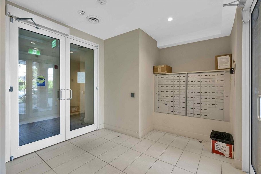 303 4882 Slocan Street Vancouver, BC - 7