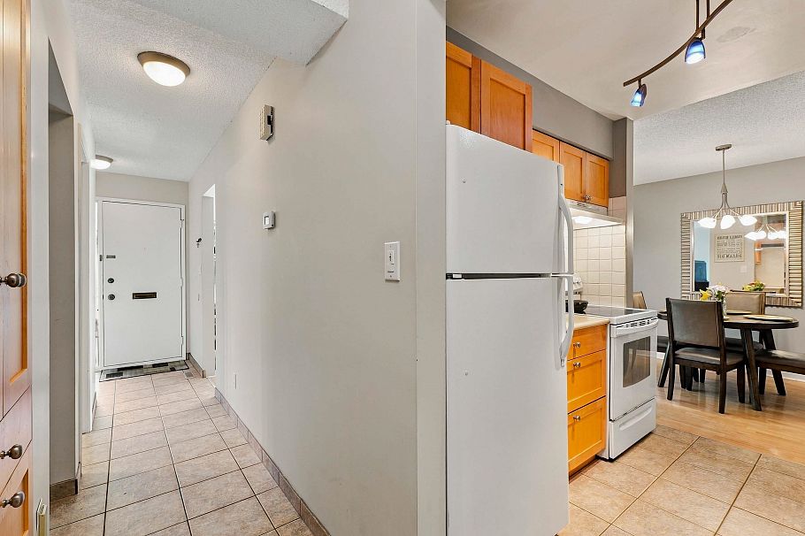 2026 Purcell Way North Vancouver, BC - 11