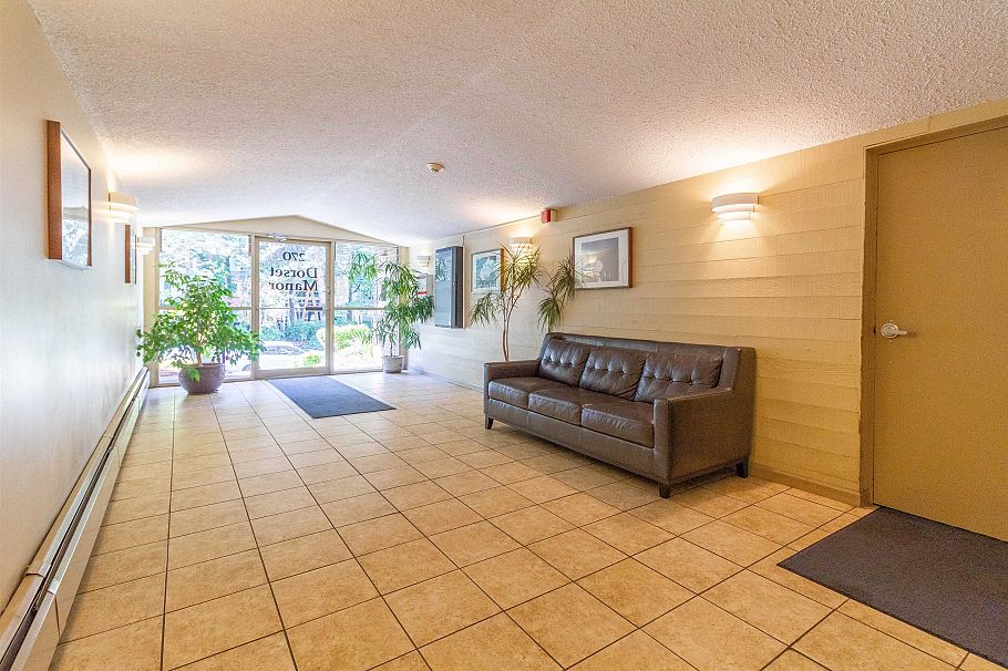 210 270 W 1st Street North Vancouver, BC - 15