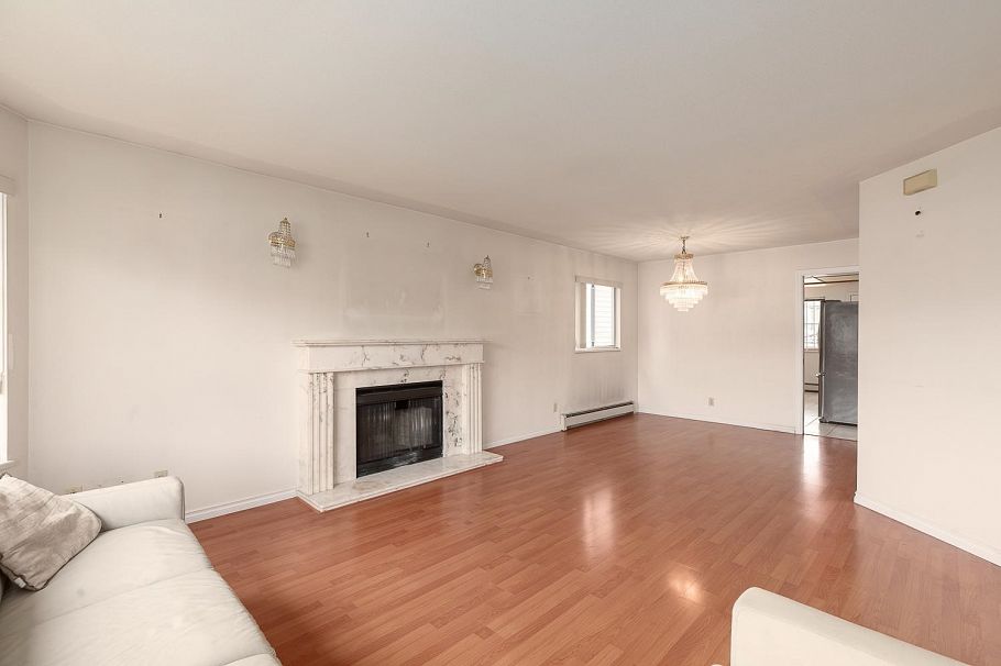 3078 E 6th Avenue Vancouver, BC - 8