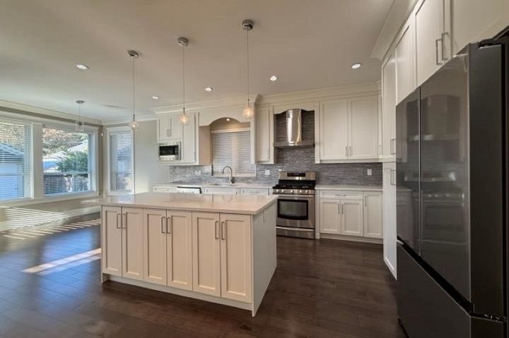 2023 Larson Road North Vancouver, BC - 6