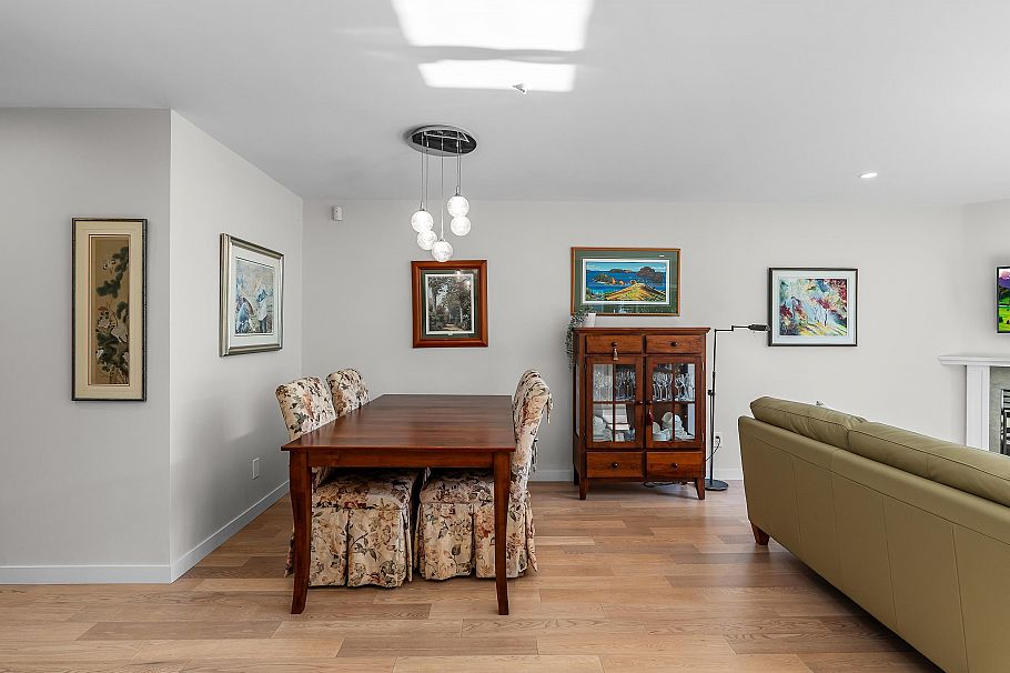 112 8450 Jellicoe Street Vancouver, BC - 8