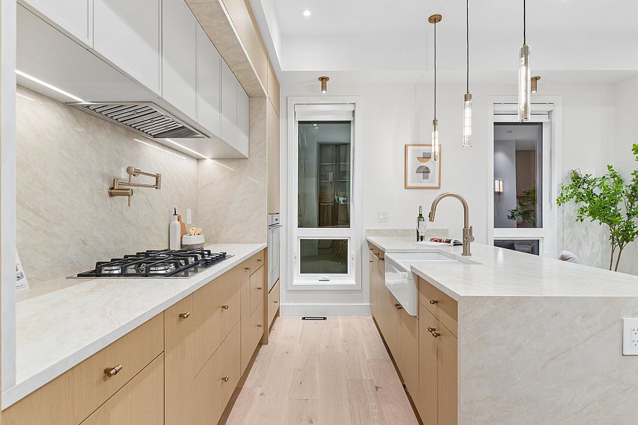 1 2541 E 2nd Avenue Vancouver, BC - 4
