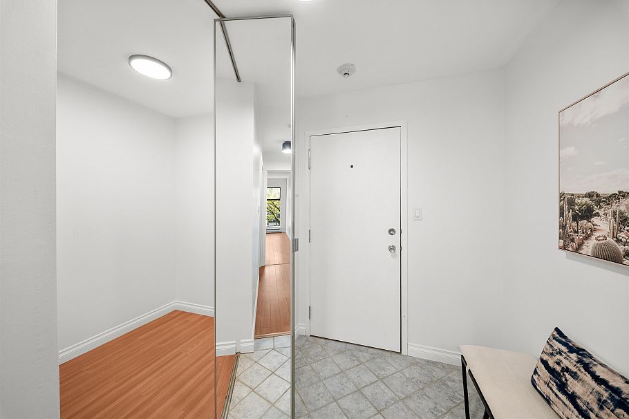 108 251 W 4th Street North Vancouver, BC - 12