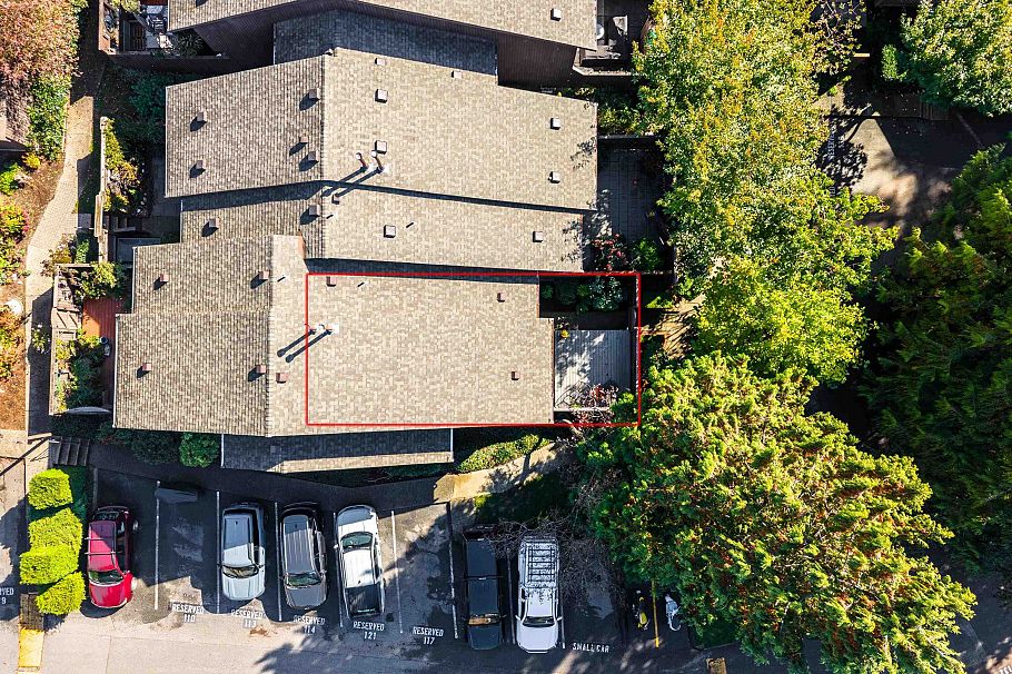 2026 Purcell Way North Vancouver, BC - 28