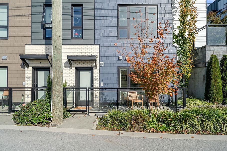 157 555 E 2nd Street North Vancouver, BC - 31