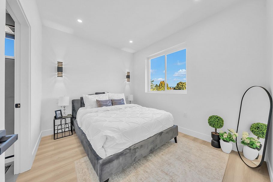 1 4587 Knight Street Vancouver, BC - 25