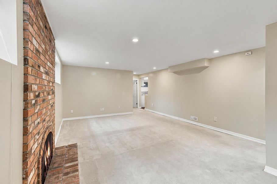 5788 Crown Street Vancouver, BC - 32