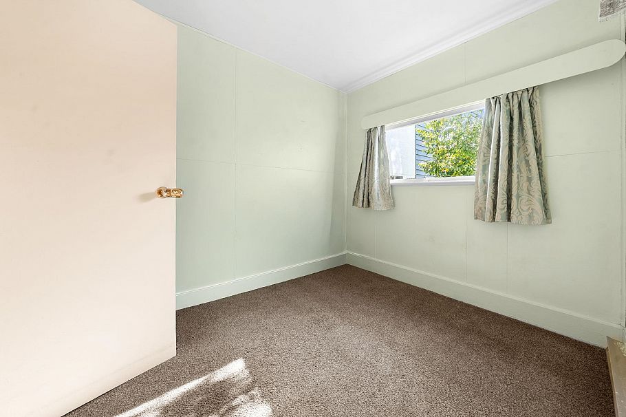 652 W 14th Street North Vancouver, BC - 15