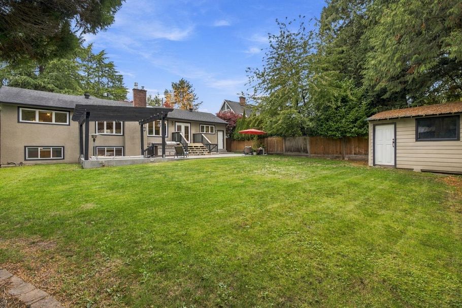 5788 Crown Street Vancouver, BC - 10