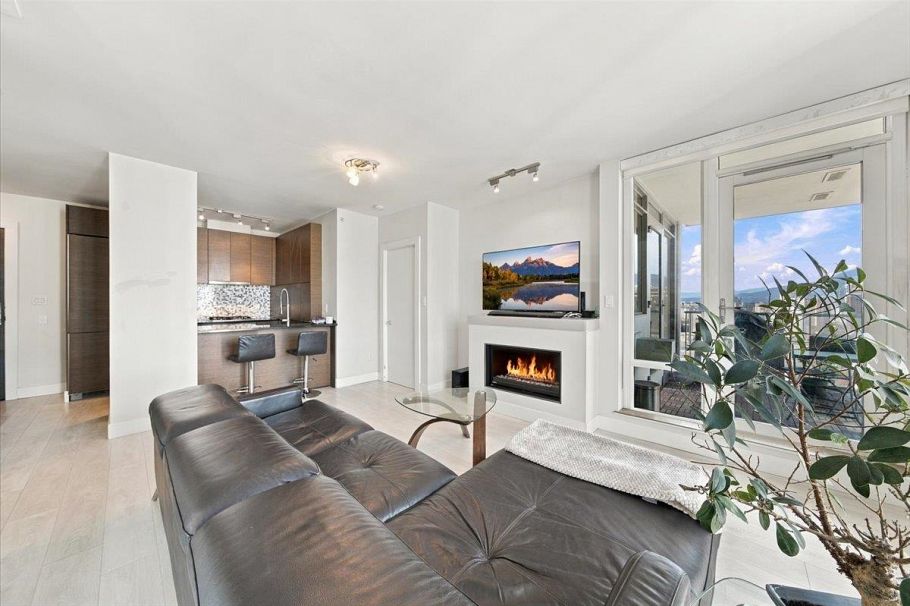 2404 565 Smithe Street Vancouver, BC - 1