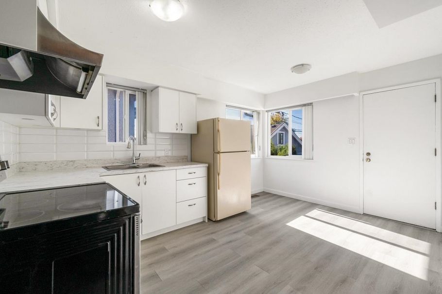6527 Tyne Street Vancouver, BC - 9