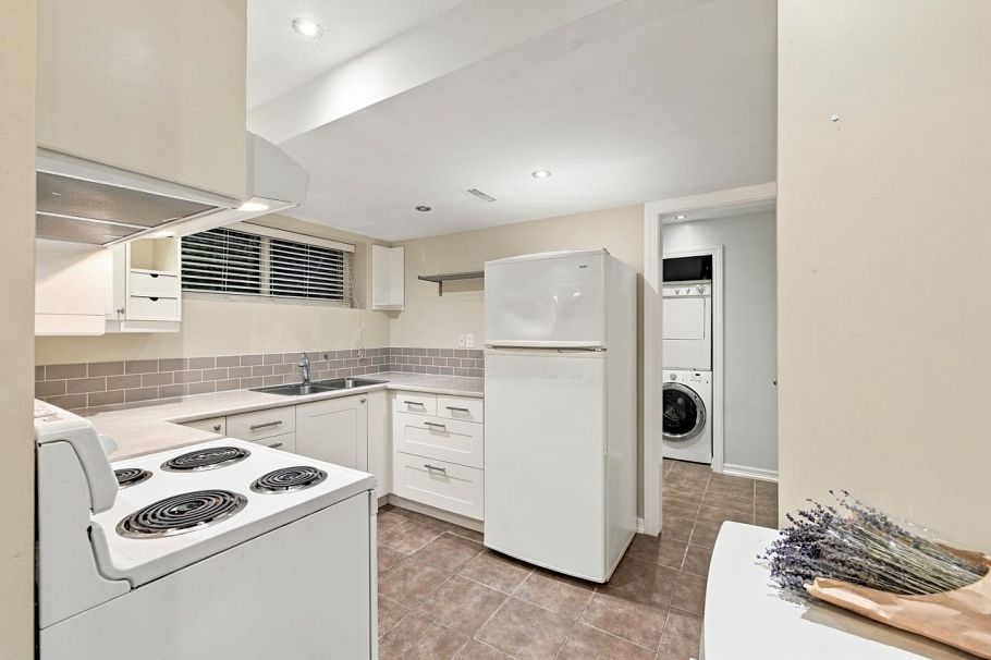 5788 Crown Street Vancouver, BC - 33