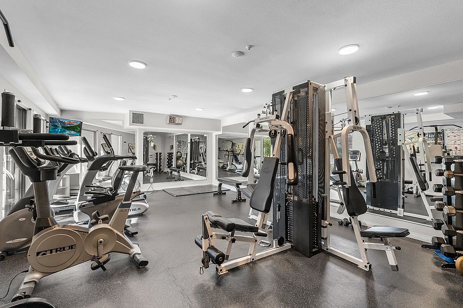 112 8450 Jellicoe Street Vancouver, BC - 29