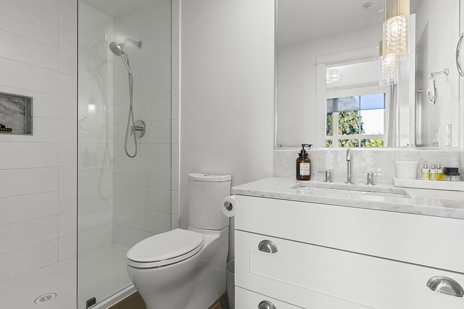 3445 Porter Street Vancouver, BC - 22