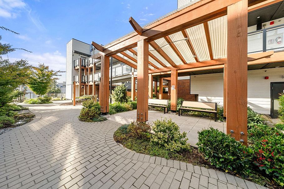 157 555 E 2nd Street North Vancouver, BC - 36