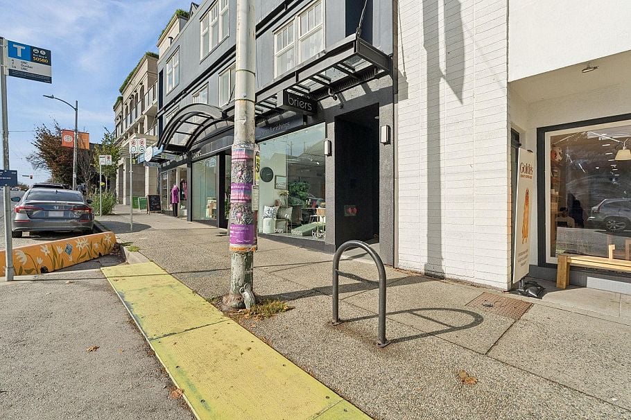 8 2023 W 4th Avenue Vancouver, BC - 2