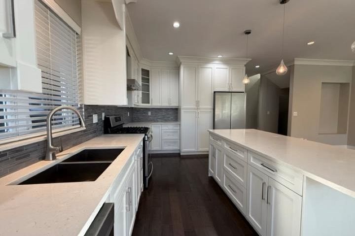 2023 Larson Road North Vancouver, BC - 9