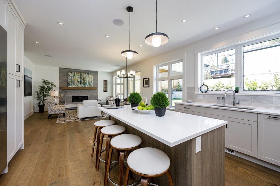 1028 Calverhall Street North Vancouver, BC - 26
