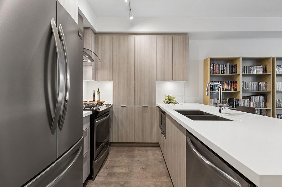 318 3602 Aldercrest Drive North Vancouver, BC - 9