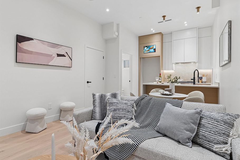 2543 E 2nd Avenue Vancouver, BC - 7