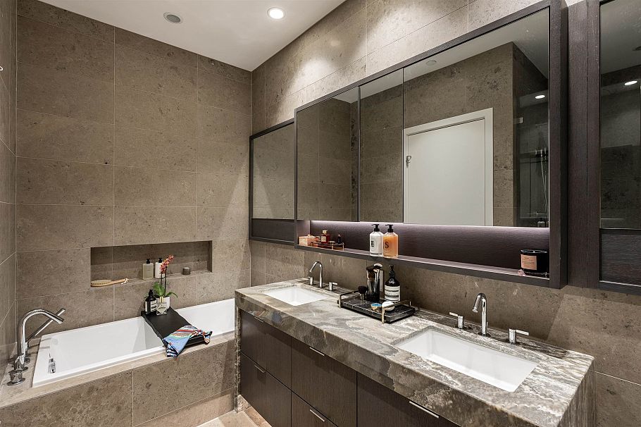 2403 125 E 14th Street North Vancouver, BC - 13