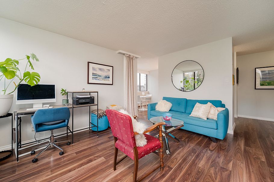 206 1740 Comox Street Vancouver, BC - 4