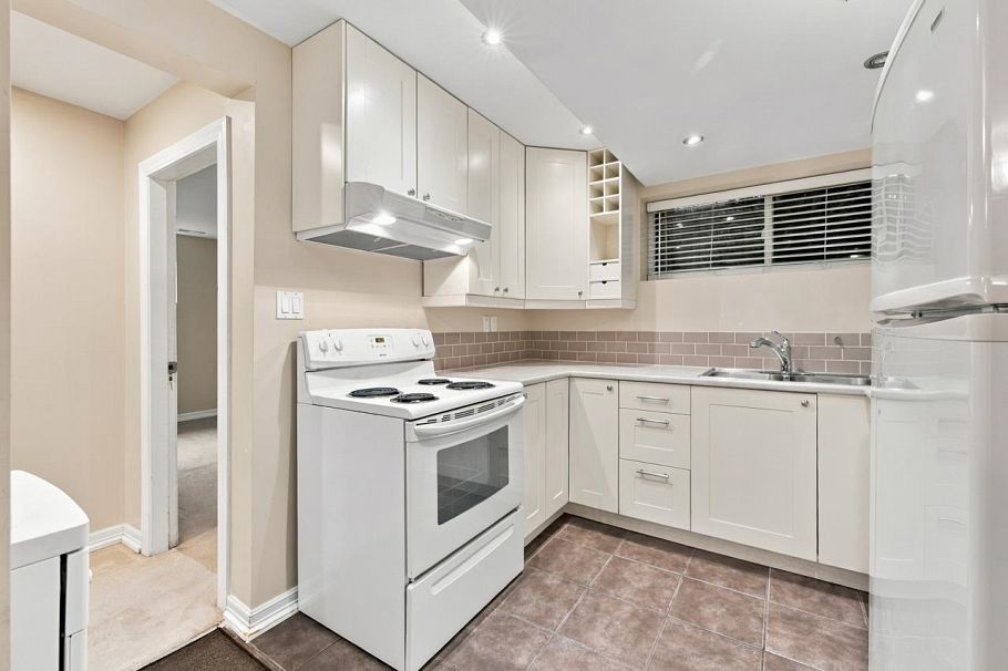 5788 Crown Street Vancouver, BC - 34
