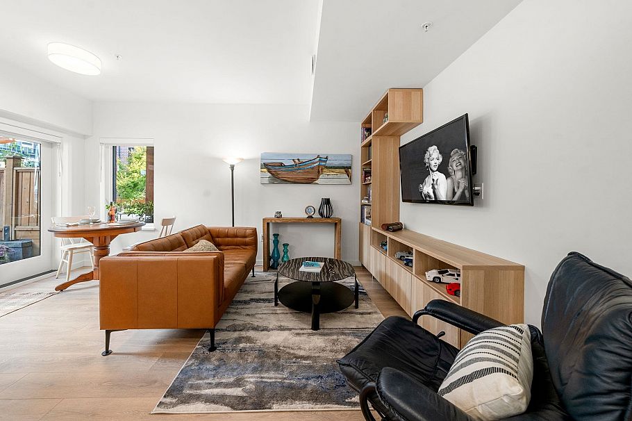 157 555 E 2nd Street North Vancouver, BC - 4
