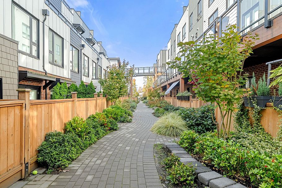 157 555 E 2nd Street North Vancouver, BC - 38
