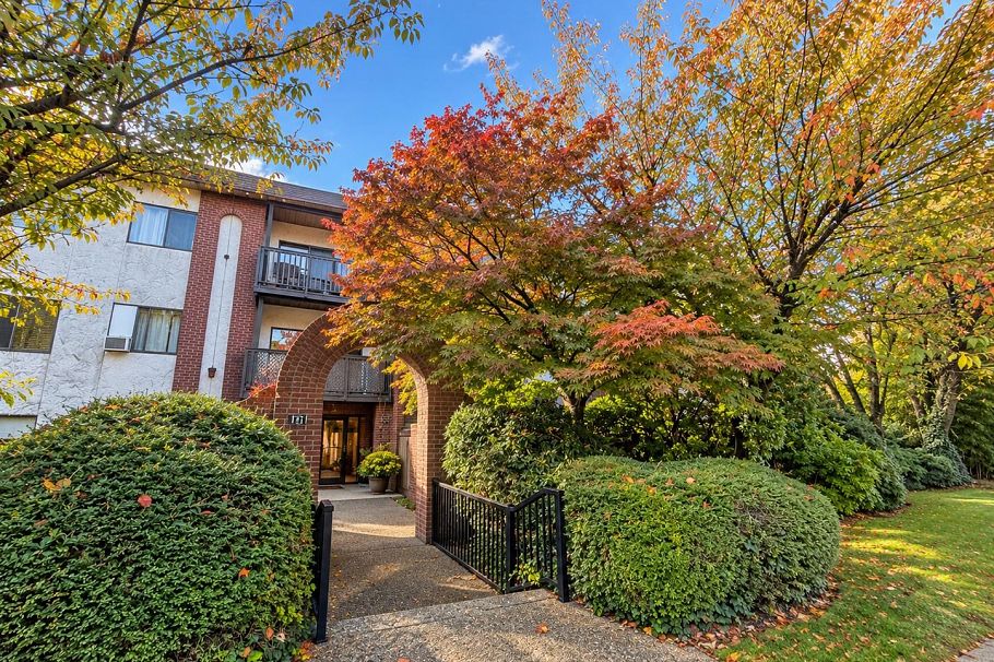 206 211 W 3rd Street North Vancouver, BC - 9