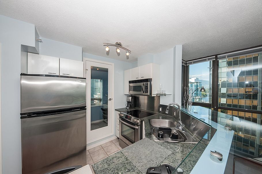 910 1367 Alberni Street Vancouver, BC - 8