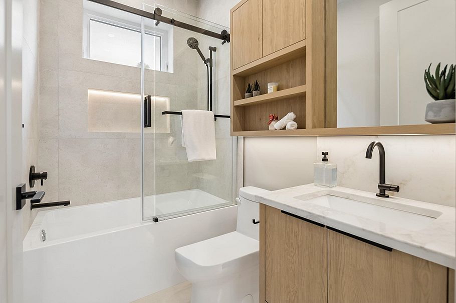 934 W 57th Avenue Vancouver, BC - 11
