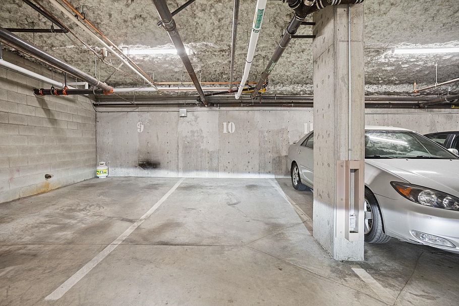 305 1707 Charles Street Vancouver, BC - 31
