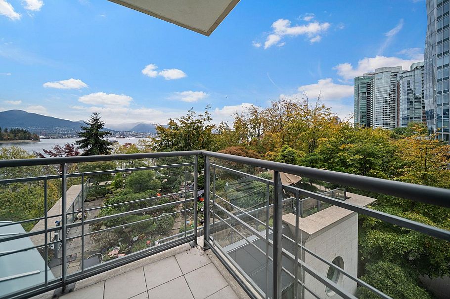 402 323 Jervis Street Vancouver, BC - 30