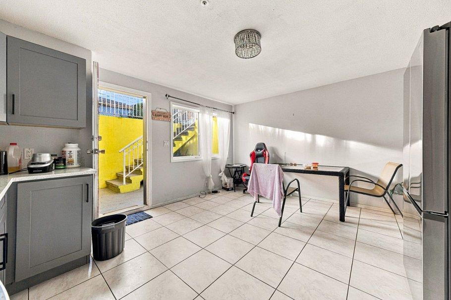 3895 Glendale Street Vancouver, BC - 34