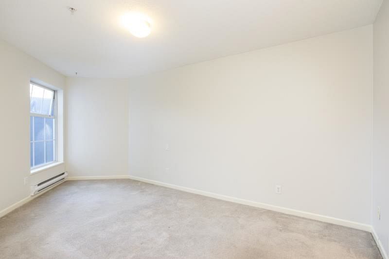 206 137 E 1st Street North Vancouver, BC - 8