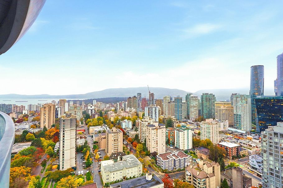 2807 1033 Nelson Street Vancouver, BC - 1