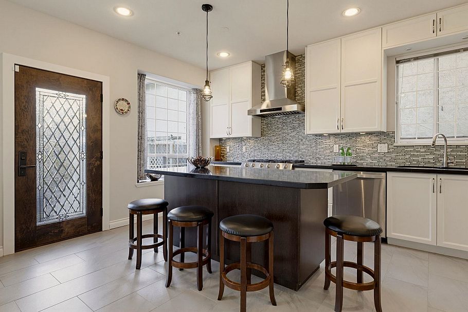 5454 Inverness Street Vancouver, BC - 4