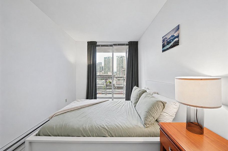 512 1133 Homer Street Vancouver, BC - 25